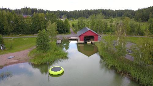 Naantali Ski Chalet | Pet-Friendly 4-Person Luhtimökki with Perfect Reviews