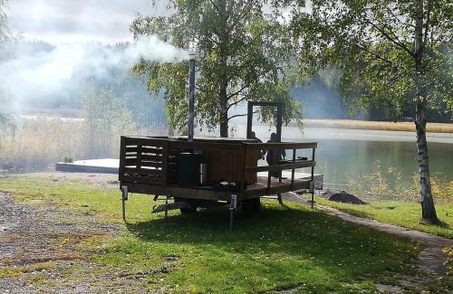 Naantali Ski Chalet | Pet-Friendly 4-Person Luhtimökki with Perfect Reviews