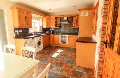 Kilrush Cottage | Family-Friendly Retreat at 4 Killimer Road, Kilrush