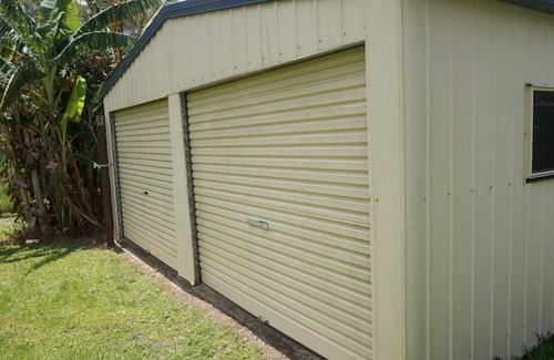 Tin Can Bay House | Comfortable Retreat at 4 Mallett Street - Tin Can Bay