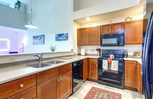 Dupont Condo | Ideal Denver Condo: Minutes to Downtown with Spa & Breakfast