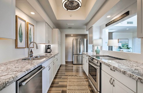 The Lakes Condo | Exceptional Tempe Condo with Pool Access Near ASU