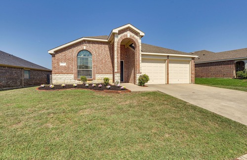 South Arlington House | Family-Friendly Grand Prairie Vacation Rental Near Six Flags