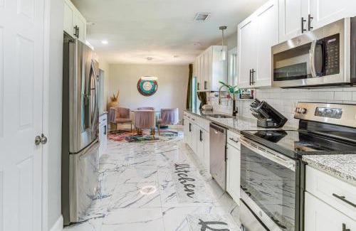 West Arlington House | Family-Friendly Arlington Retreat with Gym and Yard