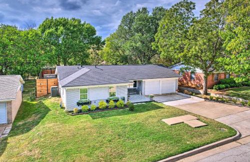 West Arlington House | Family-Friendly Arlington Retreat with Gym and Yard