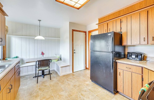 Waterford House | 4 Mi to Beach: Furnished Deck at Waterford Home!