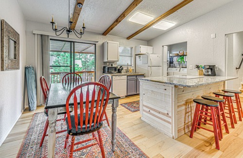 Ruidoso Condo | 4 Mi to Dtwn: Cozy Family Condo in Ruidoso!