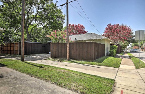 Lower Greenville Cottage | Cozy Bungalow G in Dallas with Outdoor Patio for Families