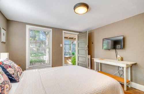 Zilker Apartment | 4 Mi to Dtwn Pet-Friendly Austin Studio