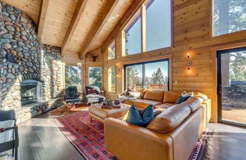 Kingswood Estates House | 4 Mi to Lake Tahoe Family Cabin with 3 Decks!