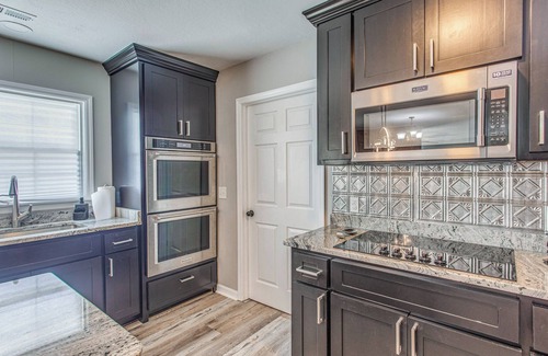 Loris House | 4 Mi to Loris Nature Park: Family Home w/Yard
