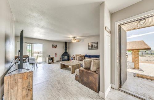 Roswell House | 4 Mi to Museums Roswell Getaway with Game Room!