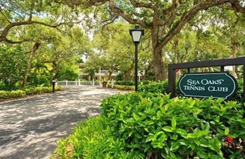 Wabasso Beach Condo | Tranquil Condo in Sea Oaks Beach with Pool and Spa Access