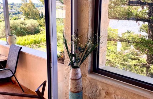 Episkopi House | Cozy Family Holiday Home Just 4 Minutes from the Beach