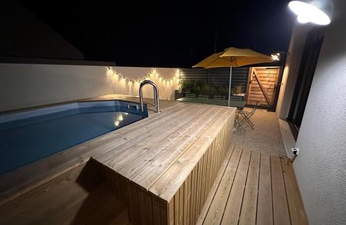 Le Conquet House | Steps from the Beach: 4-Star Ocean View Retreat