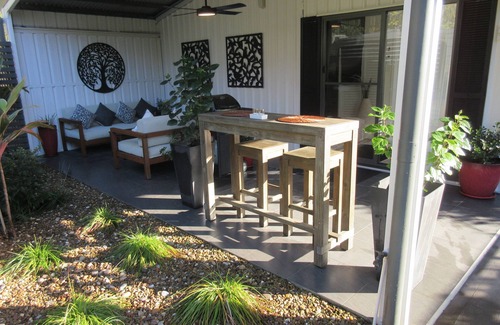 Long Beach Apartment | 4 minutes to Long Beach. Cozy couple's studio on small private acreage