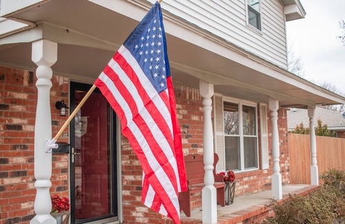 Pawhuska House | Convenient Stay Just 4 Minutes from PW MERC - Family Friendly
