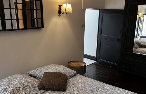Poitiers House | Spacious T1 in the Heart of the City - Family Friendly Escape