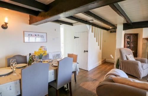 Osmotherley House | Pet-Friendly 4 North End: Family Comfort in Every Stay