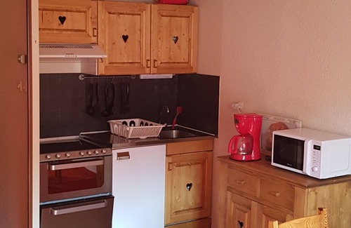 Saint-Francois-Longchamp Apartment | Family-Friendly Ski Escape: Return to Your Doorstep!