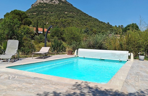 Saint-Bres Apartment | Stunning Villa with Pool Near the Cévennes - Rated 9.8/10