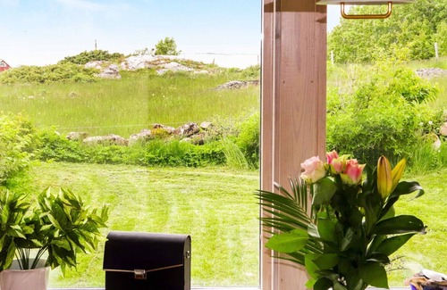 Falkenberg House | Inviting 4-Person Holiday Home with Ocean View in Falkenberg