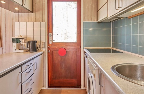 Oster Somarken House | Cozy Holiday Home for 4 in Scenic Aakirkeby
