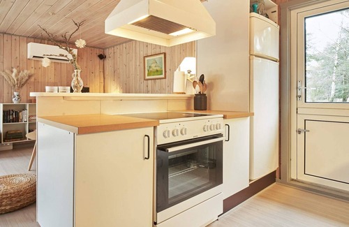 Sømarken House | Cozy 4-Person Holiday Home in Aakirkeby with Great Amenities