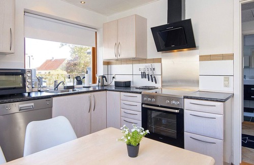 Aarosund House | Cozy Holiday Home for 4 in Beautiful Haderslev