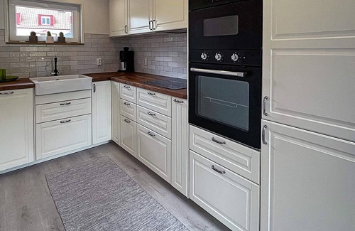 Roslunda-Kronotorp House | Cozy Holiday Home for 4 in Ängelholm - Pet Friendly & More