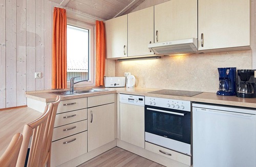 Lensterstrand House | Ideal Family Holiday Home in Groemitz with Oceanfront Views