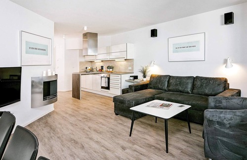Stein Apartment | Cozy Holiday Home for 4 in Wendtorf with Ocean View