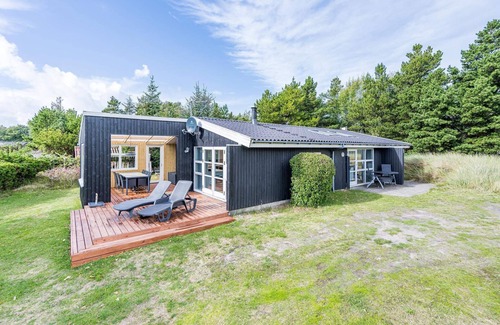Blavand House | Cozy 4-Person Holiday Home in Blåvand - Pet Friendly & Family Ready