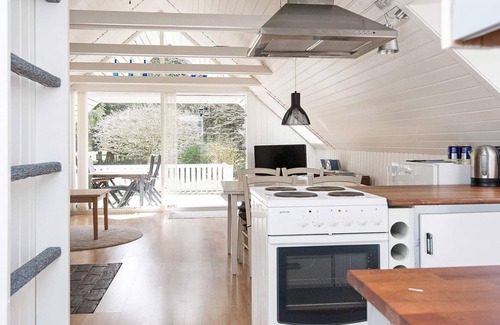Øksenmølle House | Cozy 4-Person Holiday Home in Ebeltoft with Great Amenities