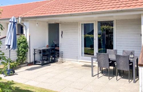 Ærø Municipality House | Cozy 4-Person Holiday Home in R Sk Bing - Pet Friendly Stay