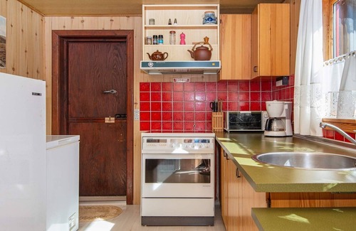 Grena Strand House | Budget-Friendly 4-Person Holiday Home in Grenaa