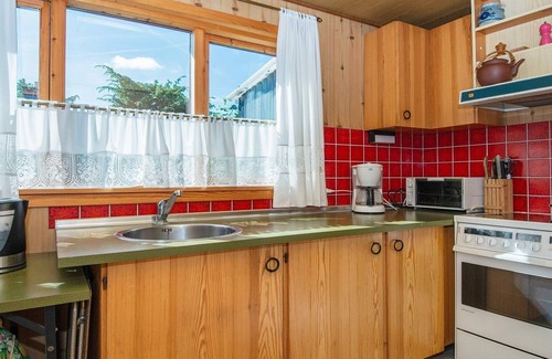 Grena Strand House | Budget-Friendly 4-Person Holiday Home in Grenaa