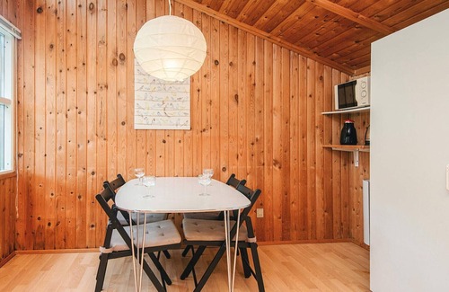 Hampen House | 4 person holiday home in Hampen