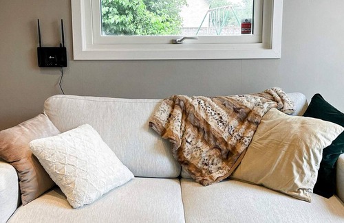 Farlov House | Family-Friendly Holiday Home in Färlöv for 4 Guests