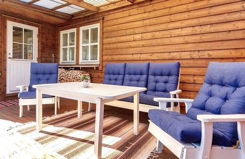 Motala House | Perfect Family Retreat: 4-Person Home in Motala