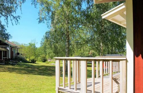 Axvall House | Cozy 4-Person Holiday Home in AXVALL - Family-Friendly Stay