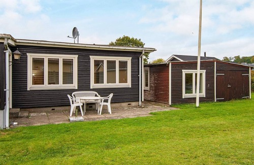 Hvidbjerg Strand House | Inviting 4-Person Holiday Home with Oceanfront Views