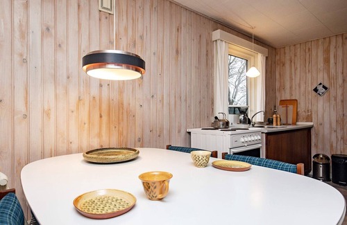 Vester Jølby House | Cozy Oceanfront Holiday Home for 4 in Erslev