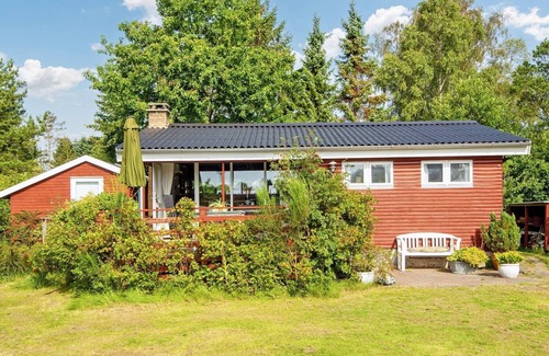 Grena Strand House | Family-Friendly Holiday Home in Grenaa with Ocean View