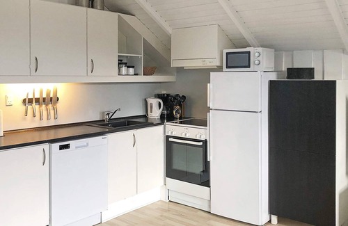 Sønderstrand Apartment | Perfect Family Getaway: 4-Person Holiday Home in Rømø