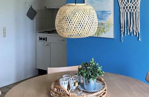 Nr. Lyngby Strand Apartment | Cozy 4-Person Holiday Home in Løkken with Pool Access