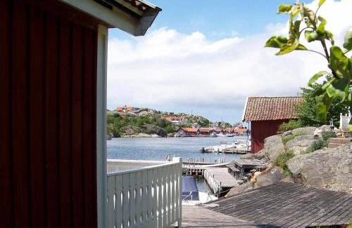 Ronnang House | Cozy Holiday Home in Rönnäng – Pet and Child Friendly