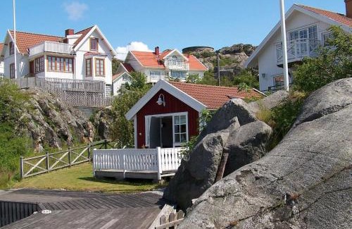 Ronnang House | Cozy Holiday Home in Rönnäng – Pet and Child Friendly
