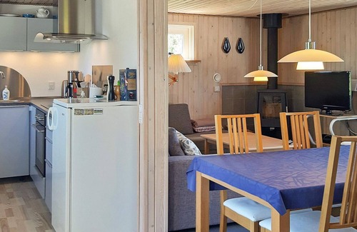 Nordost House | Cozy 4-Person Holiday Home with Ocean View in Sæby