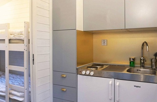 Ellos House | Cozy 4-Person Holiday Home with Ocean View in ELLÖS